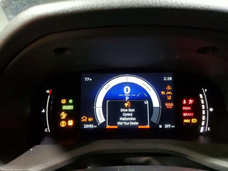 2025 TOYOTA CAMRY LE 9