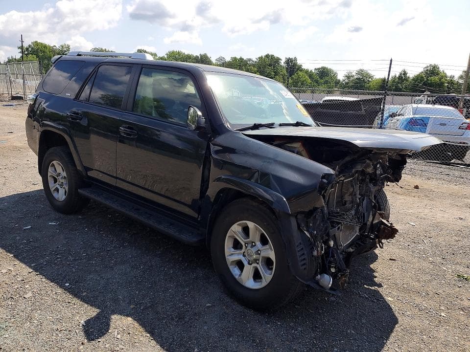 2017 TOYOTA 4RUNNER SR5 4