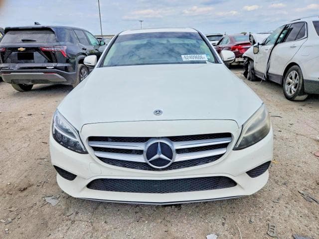 2019 MERCEDES-BENZ C 300 5