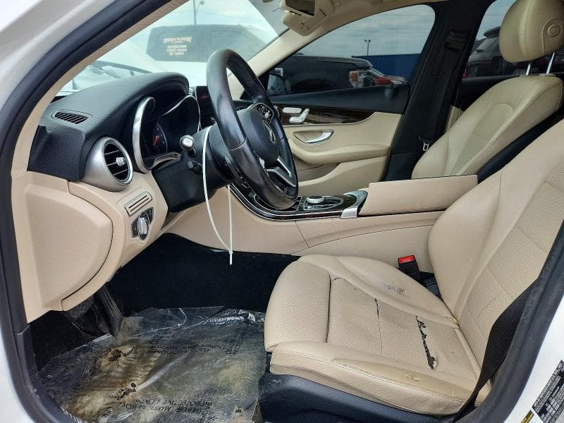 2019 MERCEDES-BENZ C 300 7