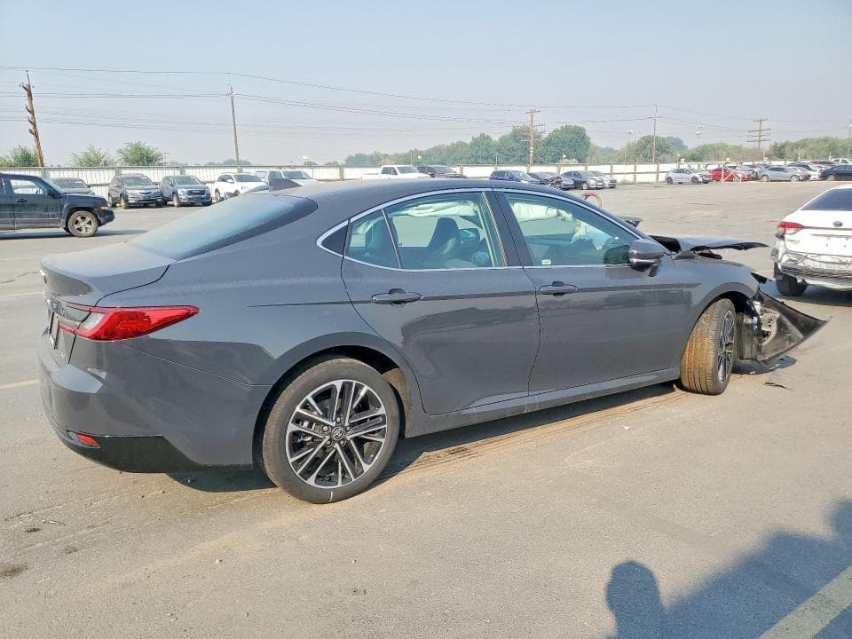 2026 TOYOTA CAMRY XLE 3