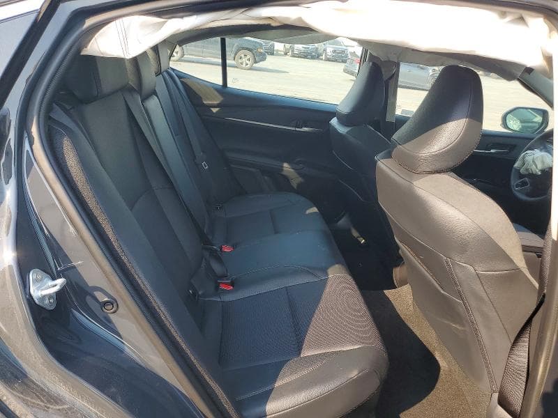 2026 TOYOTA CAMRY XLE 10
