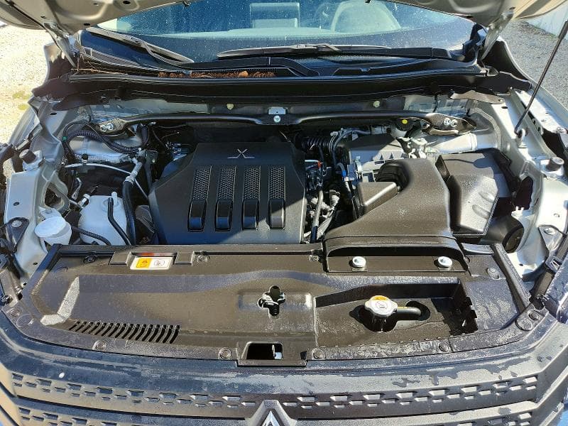 2026 MITSUBISHI ECLIPSE CROSS SE 12