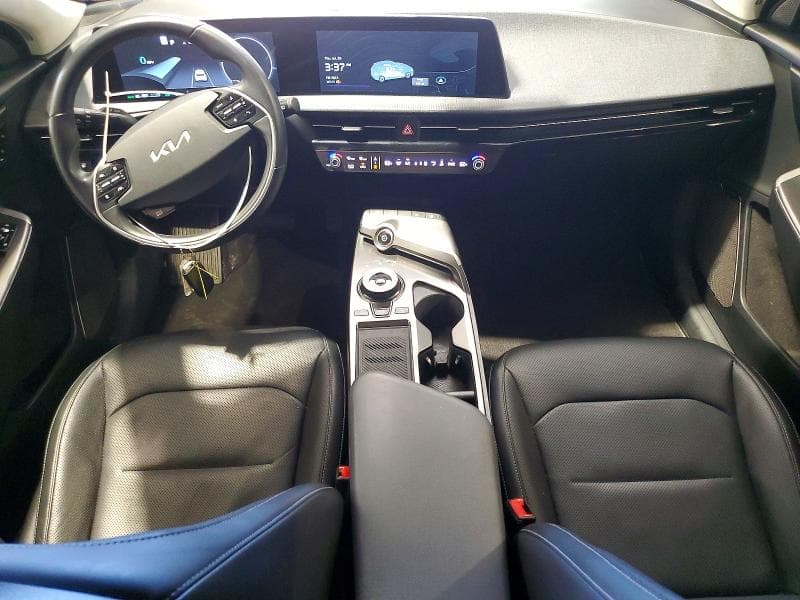 2023 KIA EV6 WIND 8