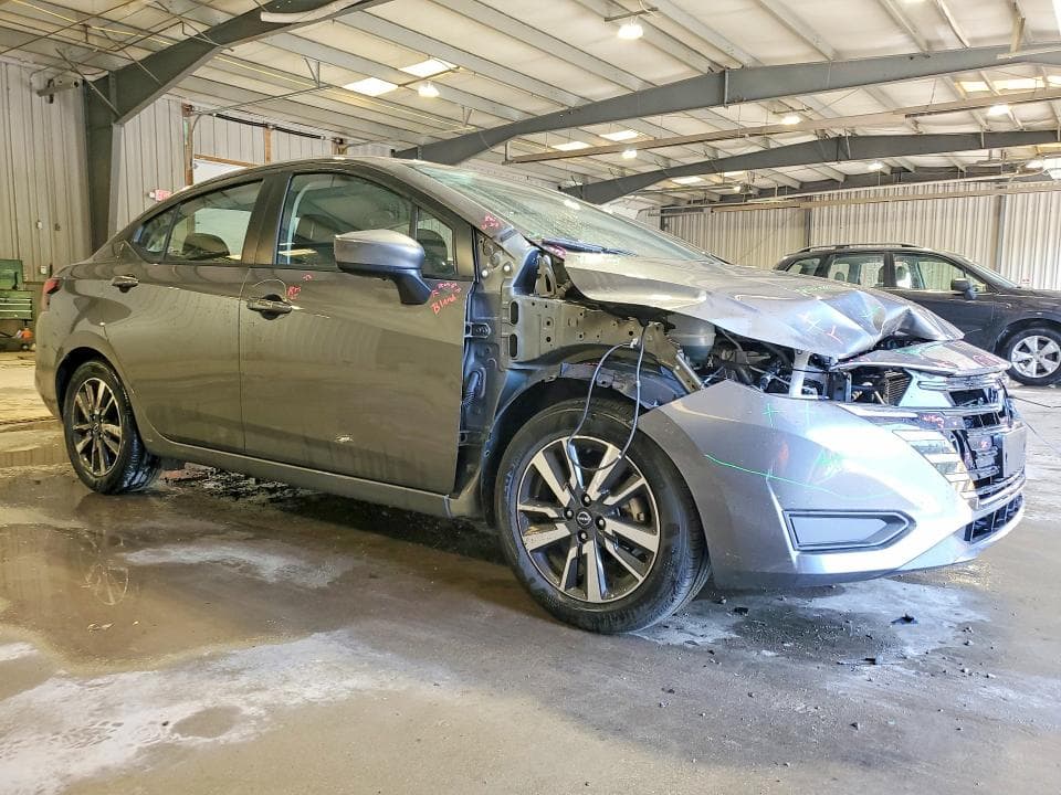 2025 NISSAN VERSA SV 4