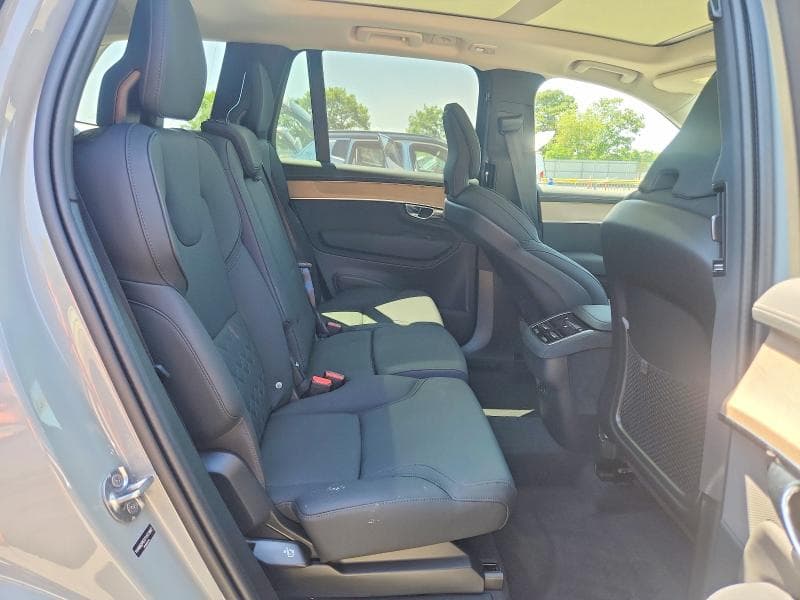 2026 VOLVO XC90 PLUS 11
