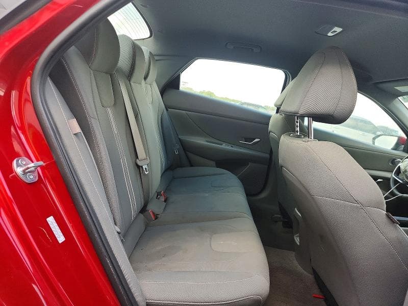 2024 HYUNDAI ELANTRA SEL 10