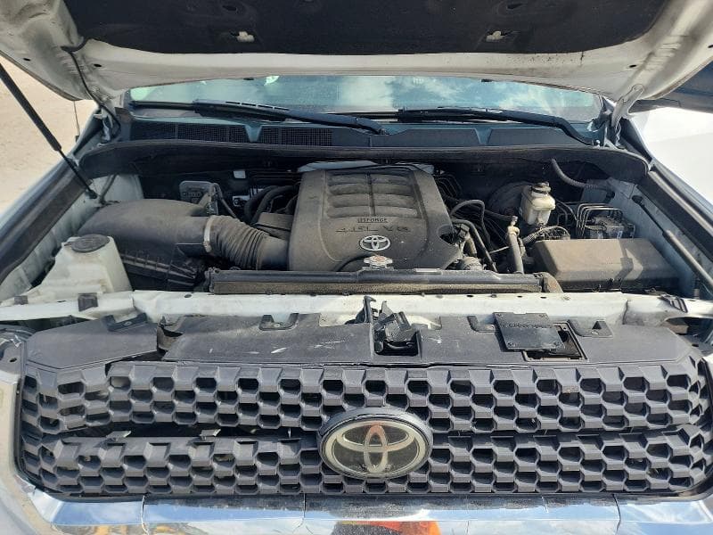 2019 TOYOTA TUNDRA SR5 11