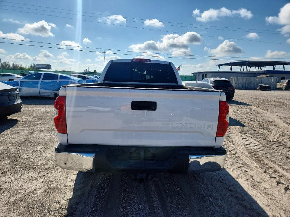 2019 TOYOTA TUNDRA SR5 6