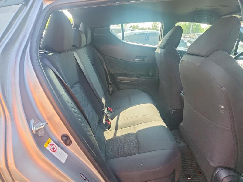 2018 TOYOTA C-HR XLE 11