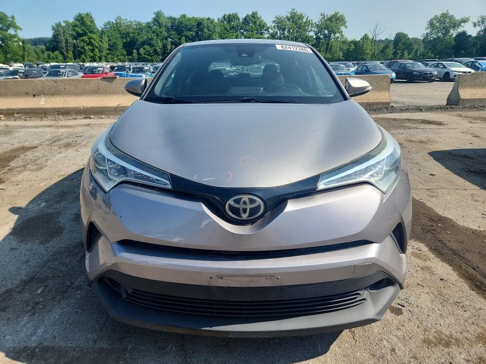 2018 TOYOTA C-HR XLE 5