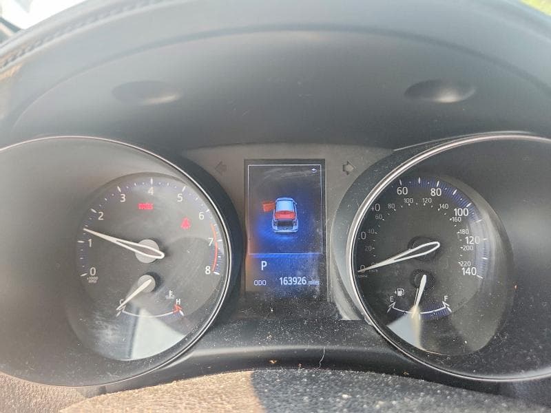 2018 TOYOTA C-HR XLE 9
