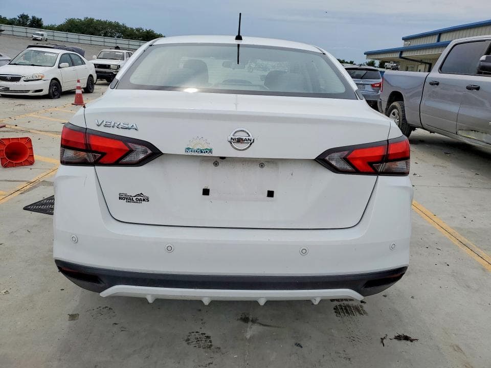 2021 NISSAN VERSA S 6