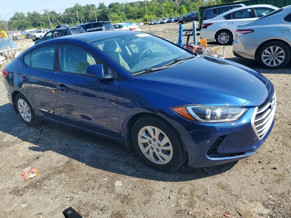 2018 HYUNDAI ELANTRA SE 4