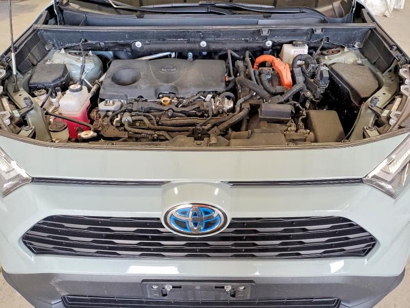 2023 TOYOTA RAV4 XLE 12