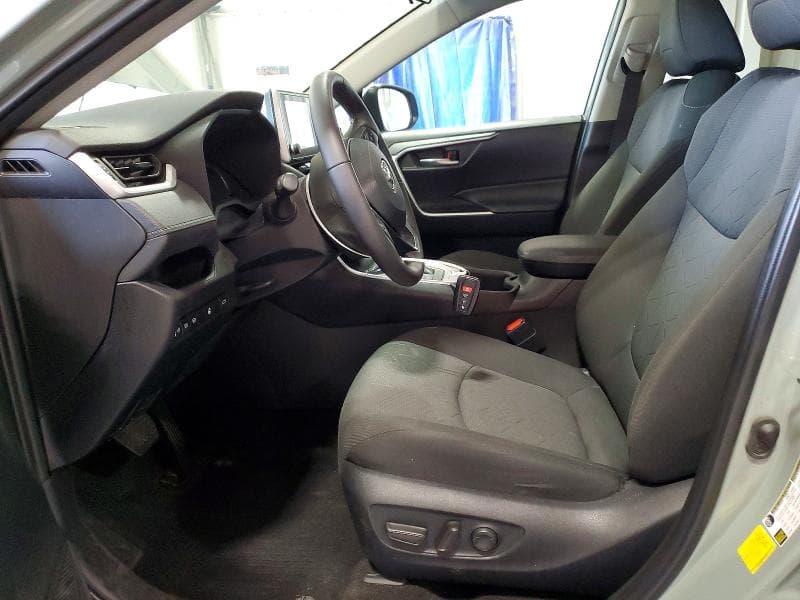 2023 TOYOTA RAV4 XLE 7