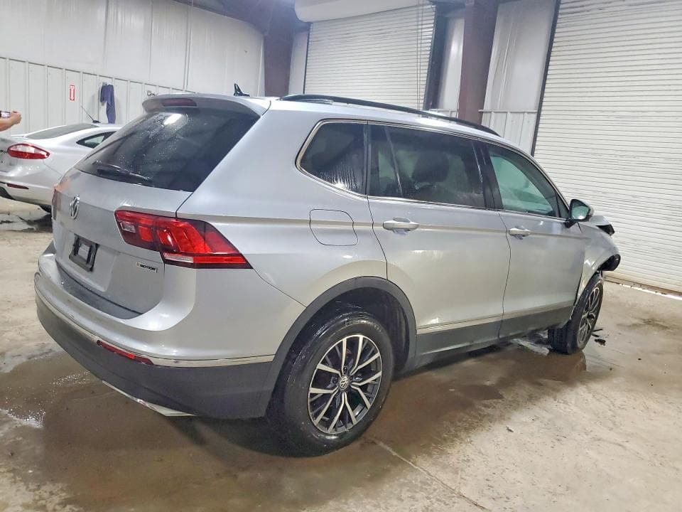 2020 VOLKSWAGEN TIGUAN SE 3