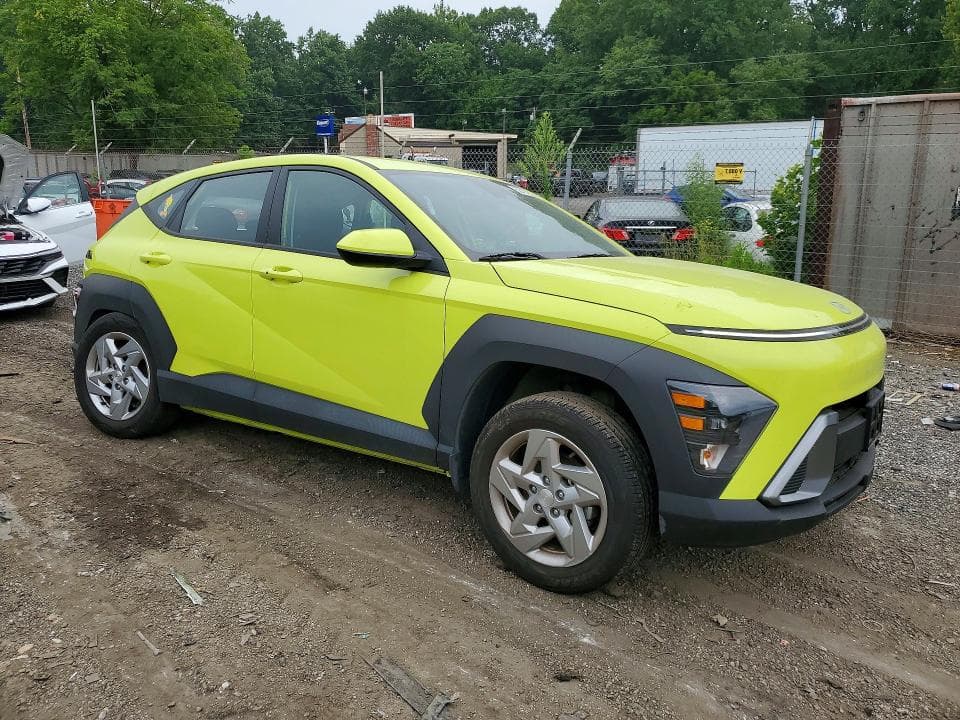 2025 HYUNDAI KONA SE 4