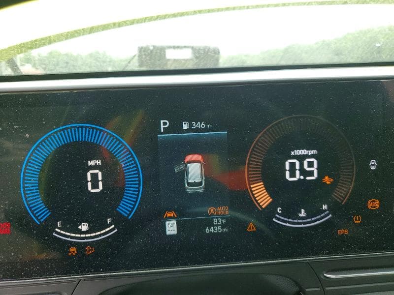 2025 HYUNDAI KONA SE 9