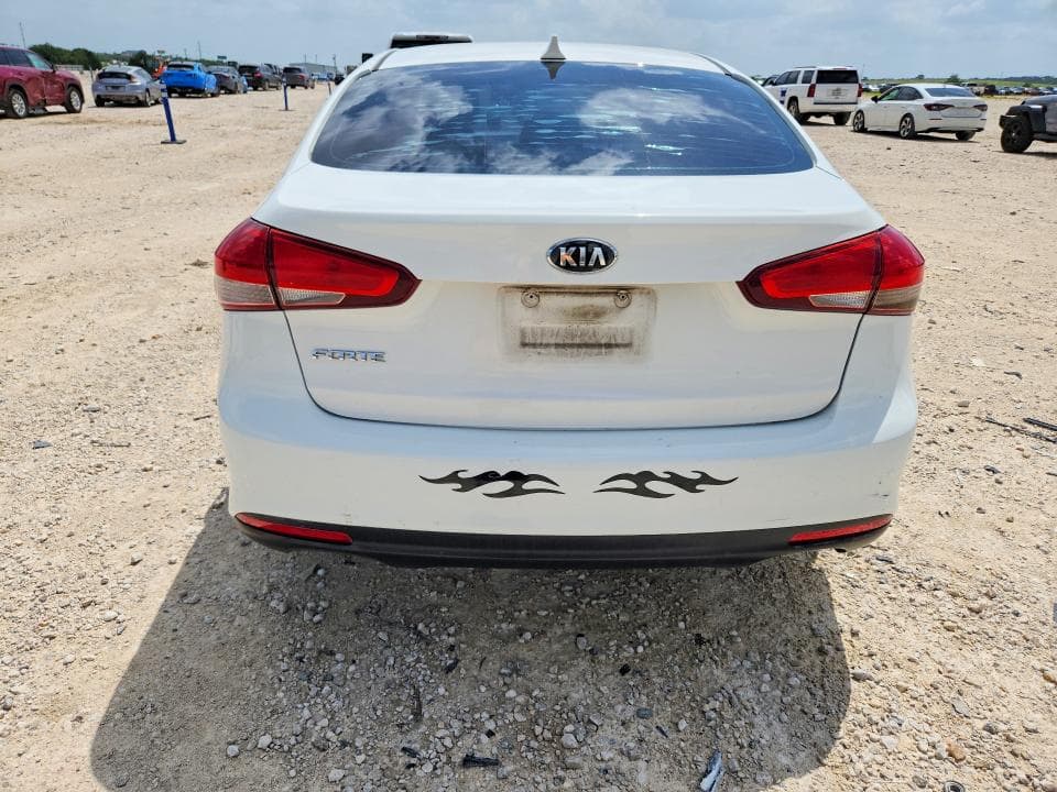 2017 KIA FORTE LX 6