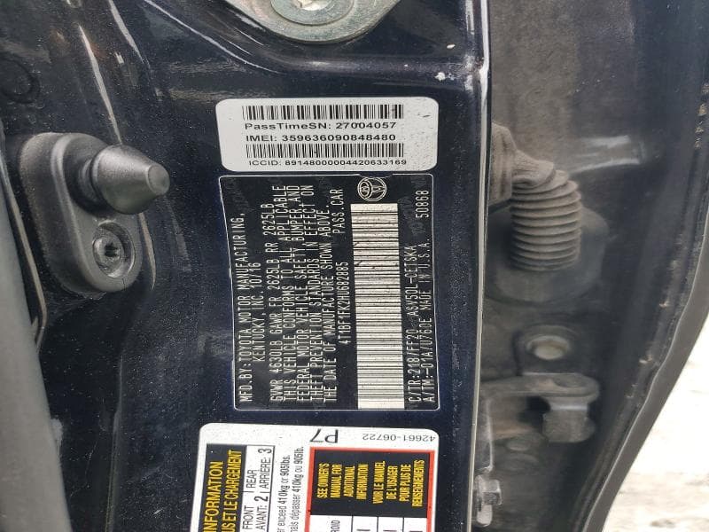 2017 TOYOTA CAMRY SE 13