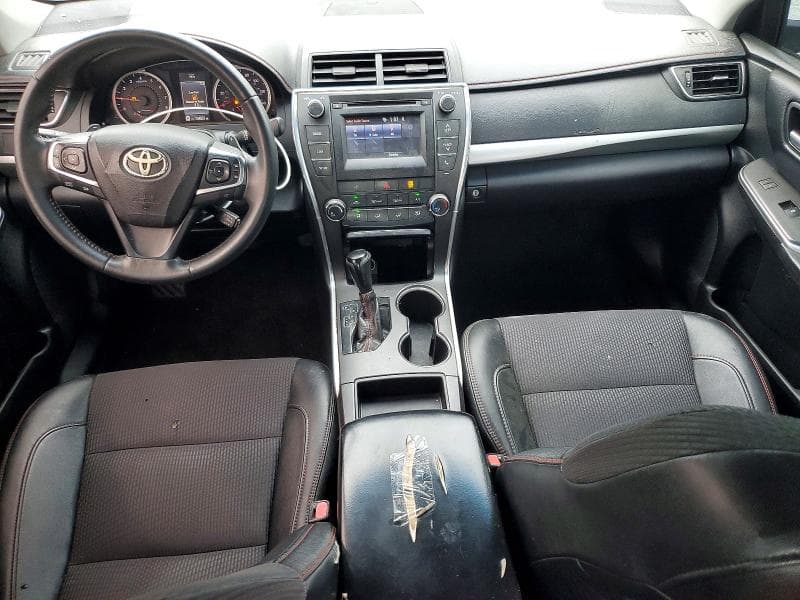 2017 TOYOTA CAMRY SE 8