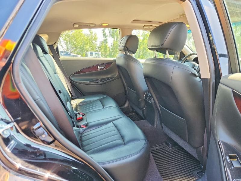 2017 INFINITI QX50 BASE 11