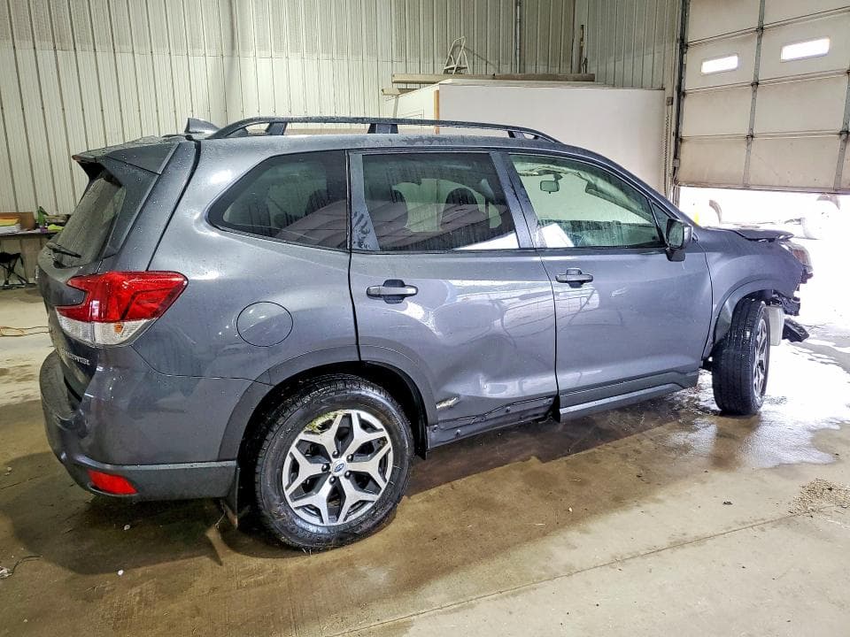 2022 SUBARU FORESTER PREMIUM 3