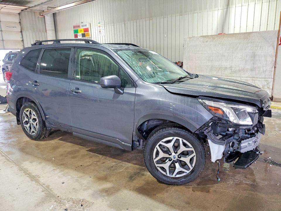 2022 SUBARU FORESTER PREMIUM 4