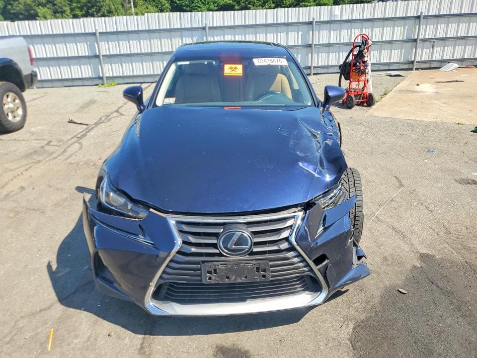 2018 LEXUS IS 300 5