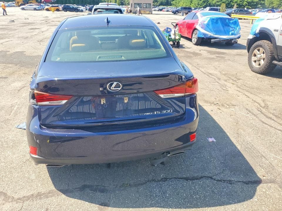 2018 LEXUS IS 300 6