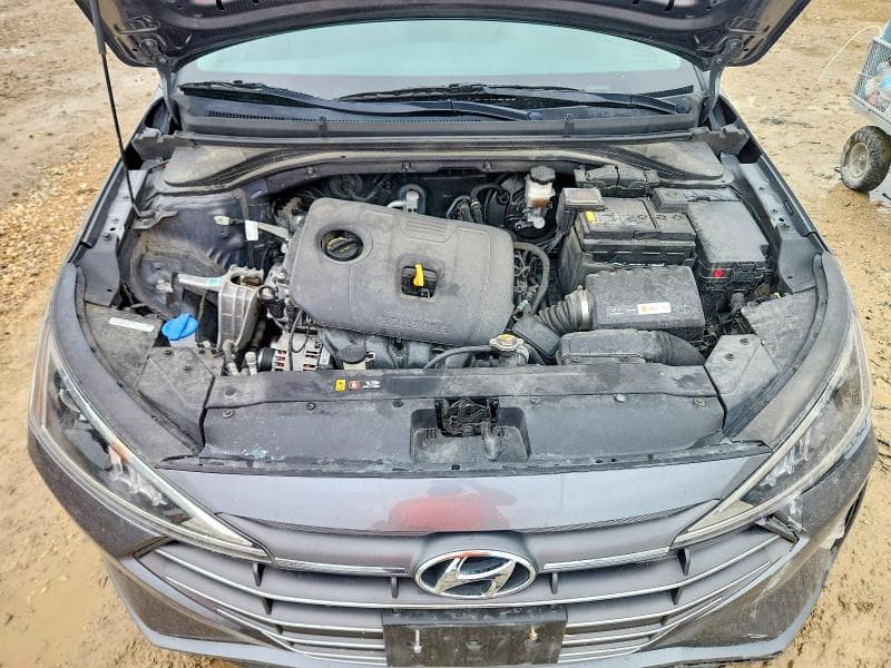 2019 HYUNDAI ELANTRA SE 11