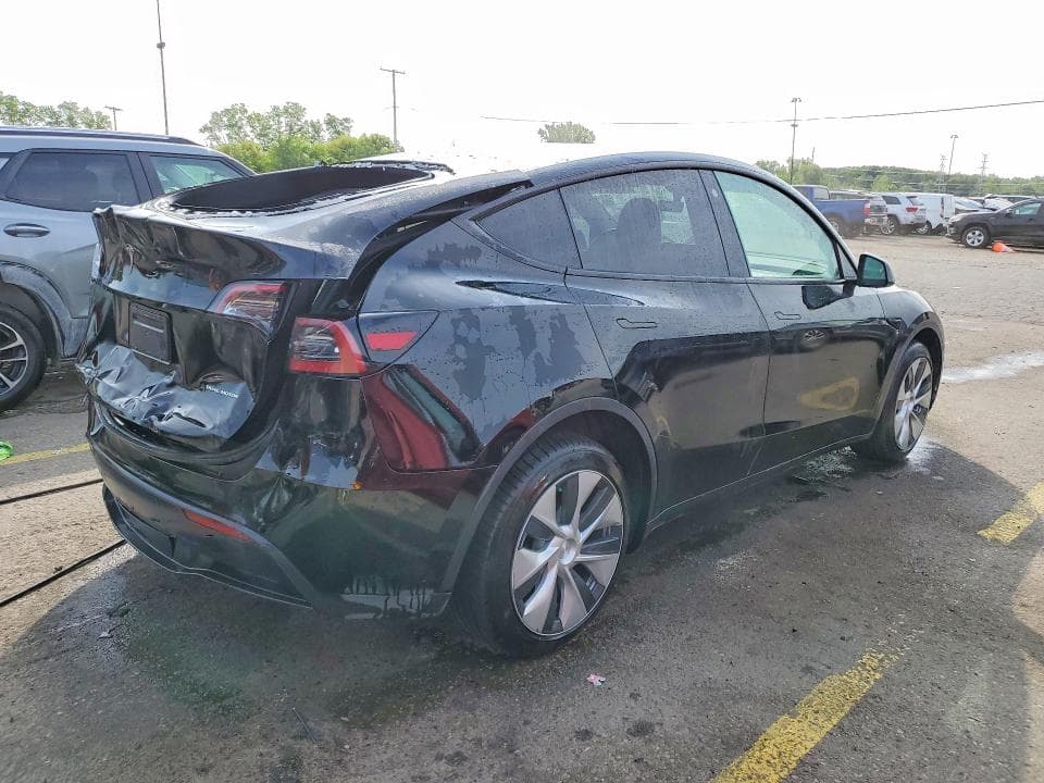 2023 TESLA MODEL Y 3