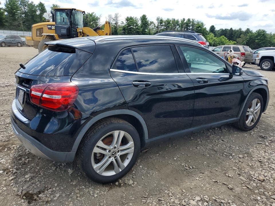 2019 MERCEDES-BENZ GLA 250 4MATIC 3
