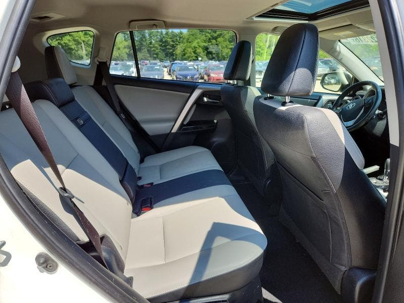 2017 TOYOTA RAV4 HV LIMITED 11