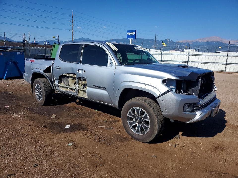 2022 TOYOTA TACOMA TRD SPORT 4