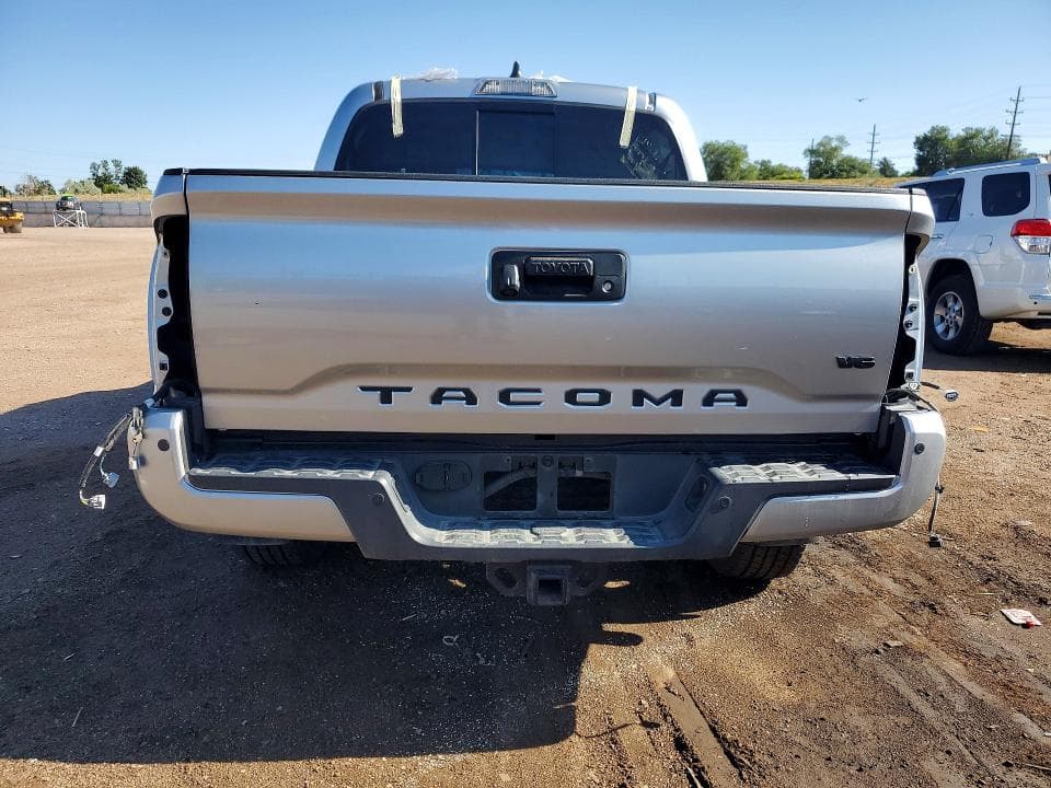 2022 TOYOTA TACOMA TRD SPORT 6