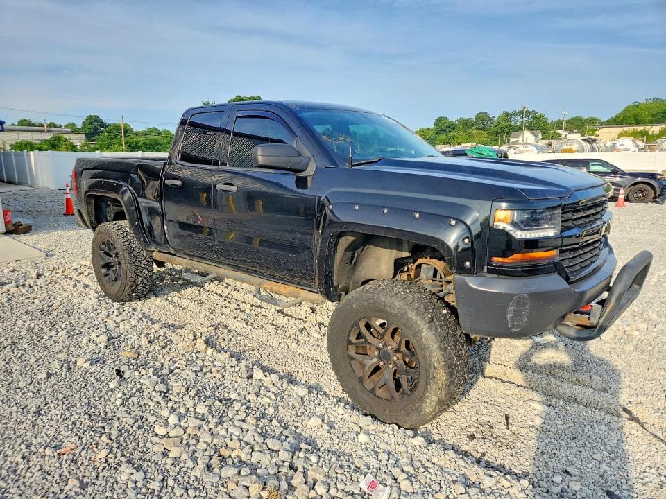 2017 CHEVROLET SILVERADO K1500 4