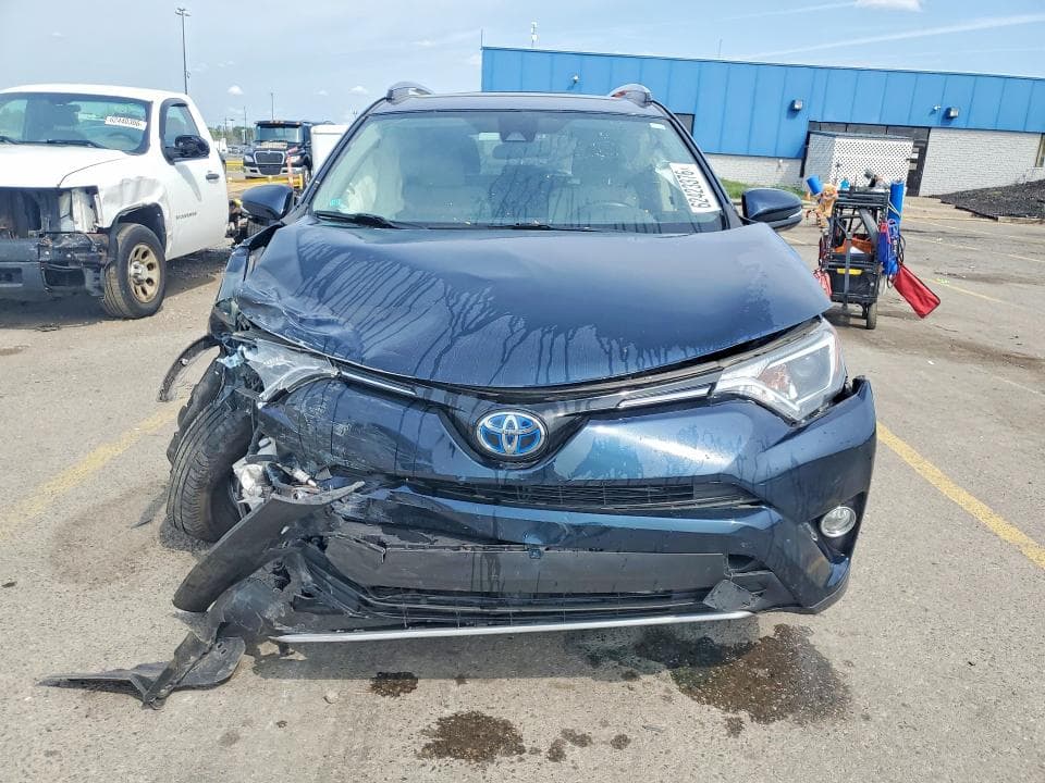 2018 TOYOTA RAV4 HYBRID XLE 5