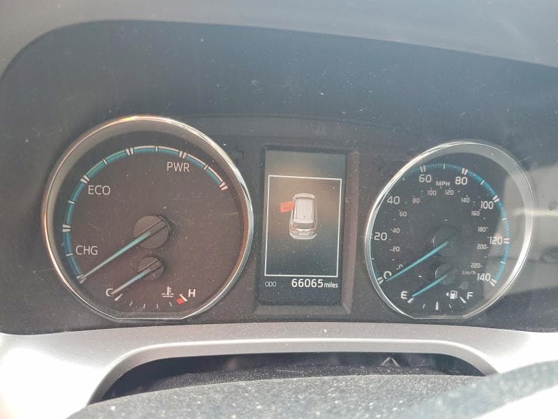 2018 TOYOTA RAV4 HYBRID XLE 9