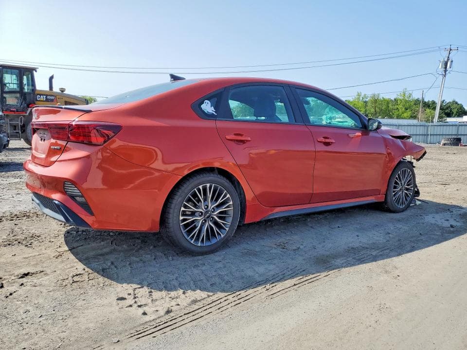 2023 KIA FORTE GT LIMITED GT LIMITED 4