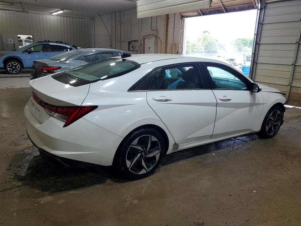 2021 HYUNDAI ELANTRA SEL 3