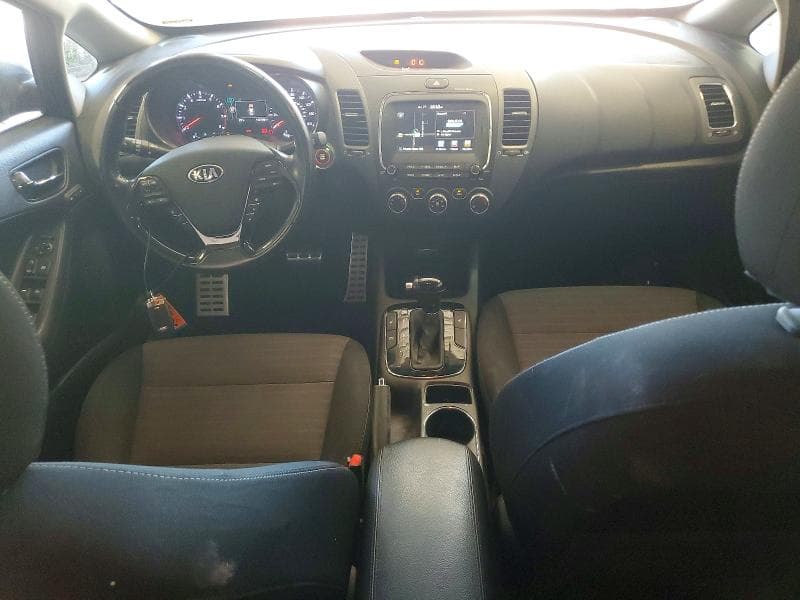 2017 KIA FORTE S 8