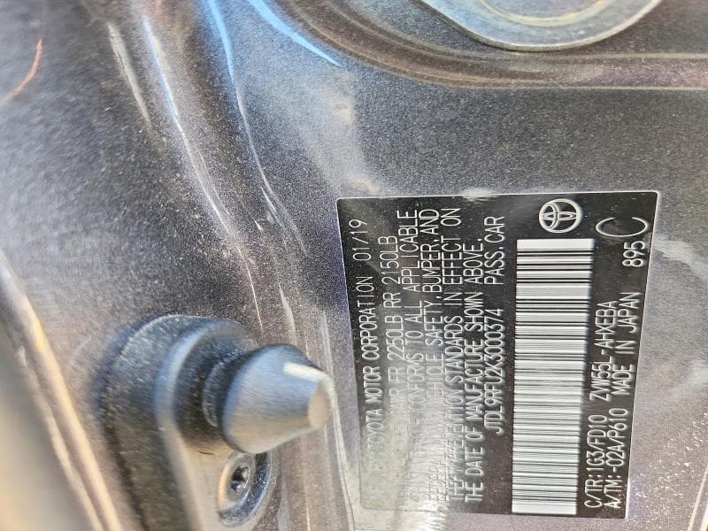 2019 TOYOTA PRIUS LE AWD-E 12