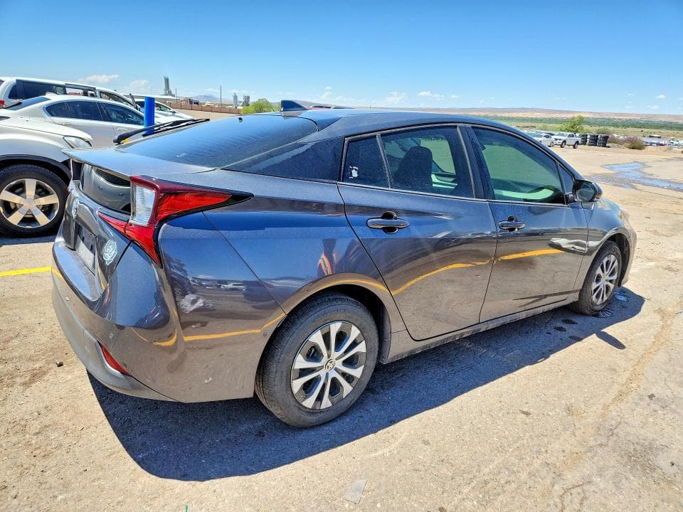 2019 TOYOTA PRIUS LE AWD-E 3