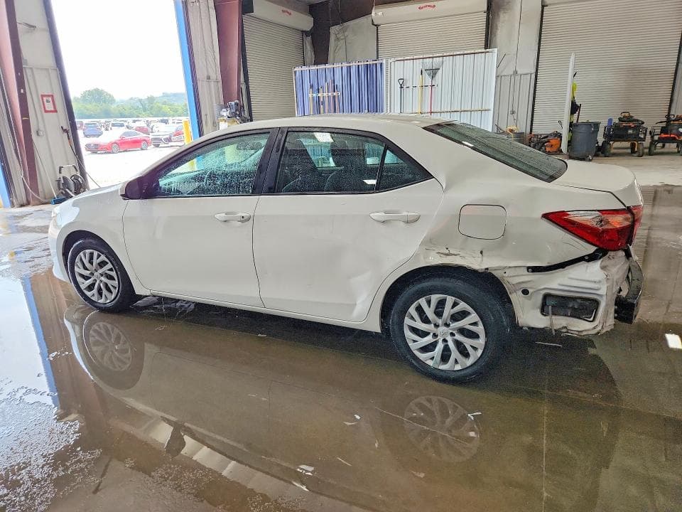 2018 TOYOTA COROLLA LE 2