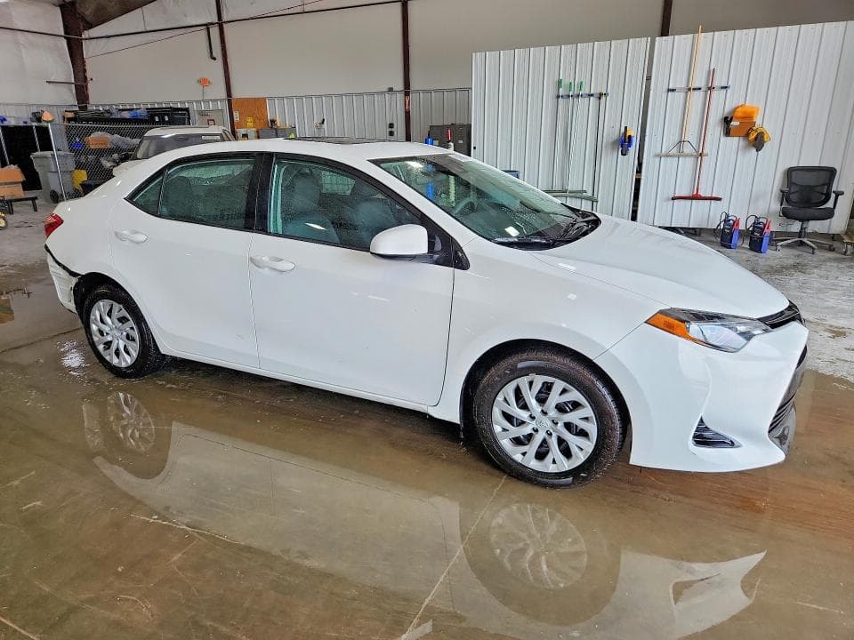 2018 TOYOTA COROLLA LE 4