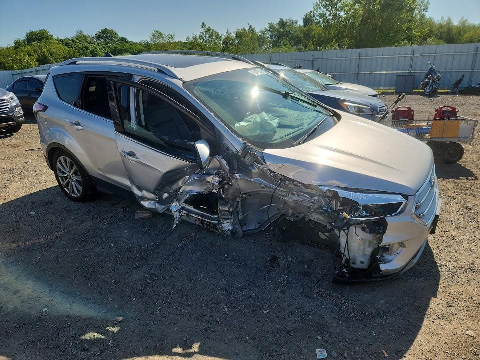 2018 FORD ESCAPE TITANIUM 4