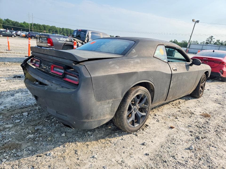 2018 DODGE CHALLENGER SXT 3