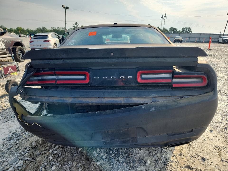 2018 DODGE CHALLENGER SXT 6